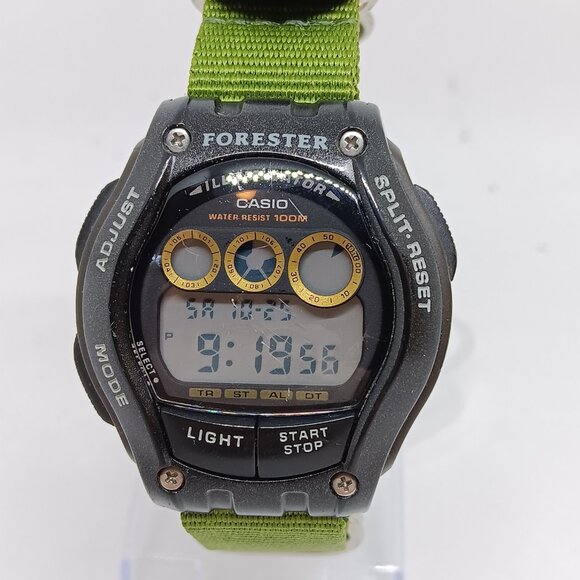 Casio Forester FT-110H Men’s 40x46mm Digital Day/Date/Alarm/Backlight watch - Picture 3 of 11